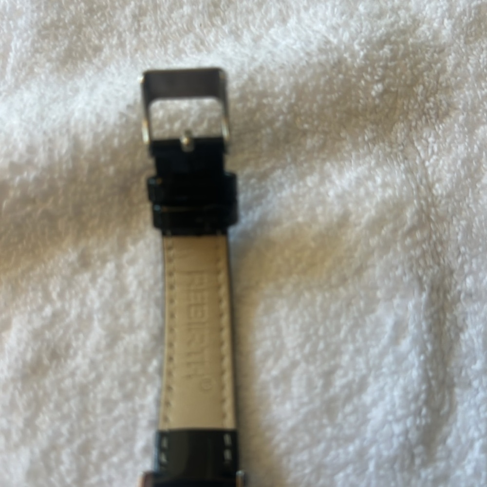 Rectangular Silver And Black Watch - image 4
